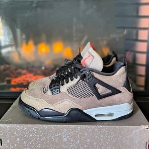 Air Jordan 4 Retro Taupe Haze Sneakers